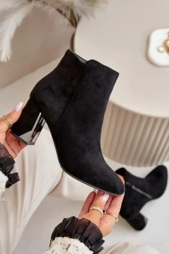 Ocieplane Botki Na Obcasie Słupku Z Lustrzanym Elementem Czarne Silvare