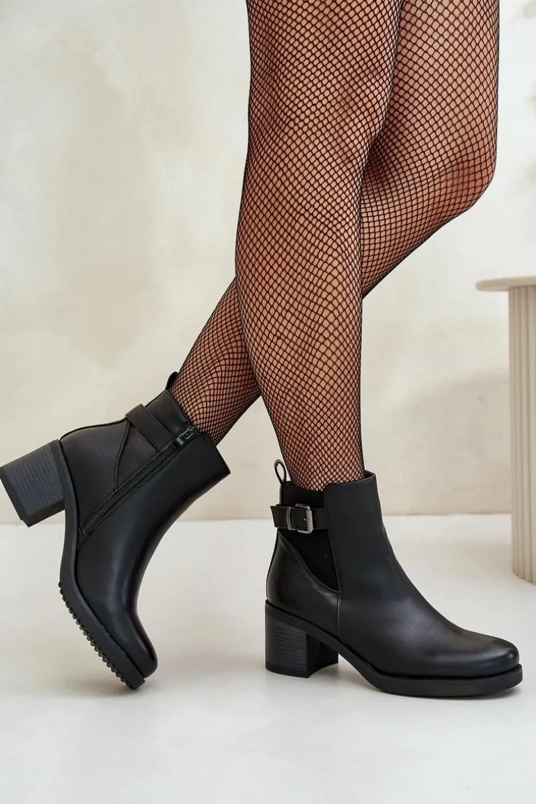 Ocieplane Botki Na Obcasie Eko Skórzane Z Klamrą Czarne Eriliana