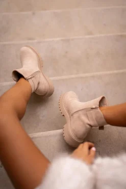 Ocieplane Botki Sztyblety Na Zamek Z Klamrą Beżowe Kikiella