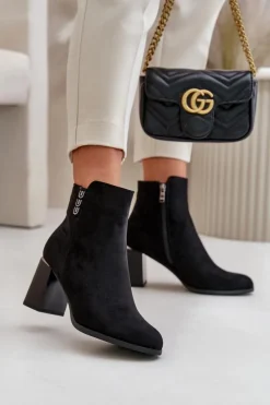 Ocieplane Eko Zamszowe Botki Damskie Na Słupku Zapinane Na Zamek Czarne Erillia