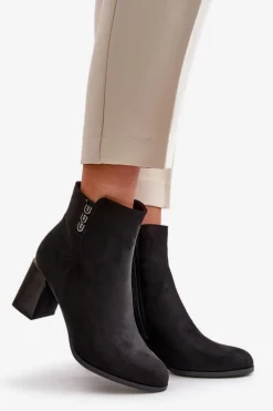Ocieplane Eko Zamszowe Botki Damskie Na Słupku Zapinane Na Zamek Czarne Erillia