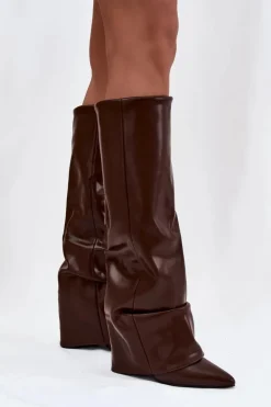 Ocieplane Kozaki Damskie Z Wywiniętą Cholewką Na Słupku Czekoladowe Elivira