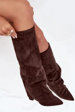 Ocieplane Kozaki Damskie Z Wywiniętą Cholewką Na Słupku Eko Zamszowe Czekoladowe Elivira