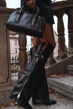 Ocieplane Kozaki Damskie Za Kolano Na Słupku Z Paskiem Klamrą I Srebrnym Zamkiem Czarne Reisa