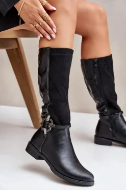 Ocieplane Kozaki Na Płaskim Obcasie Z Ozdobną Klamrą Czarne Leatharia