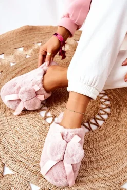 Papcie Futrzane Z Pomponami Różowe Pamppy