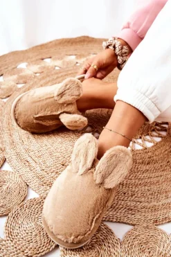 Papcie Futrzane Z Uszami Beżowe Thorpe