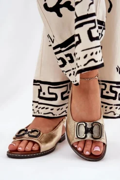 Płaskie Sandały Z Ozdobą Eko Skórzane Złote Lilria