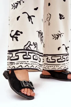 Płaskie Sandały Z Ozdobą Eko Zamszowe Czarne Lilria