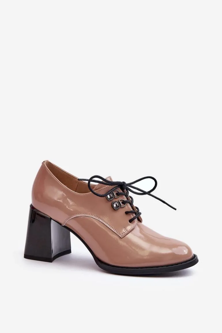 Półbuty Damskie Lakierowane Na Słupku Beżowe Nelione