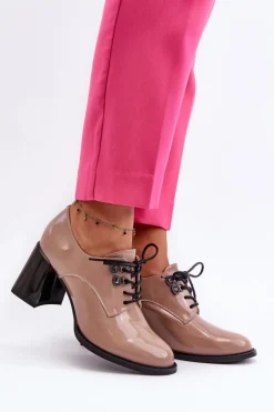 Półbuty Damskie Lakierowane Na Słupku Beżowe Nelione