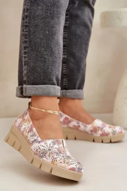 Półbuty Damskie Z Ażurowym Wzorem Na Koturnie Multikolor Lisvia