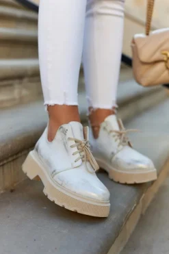 Półbuty Na Masywnej Podeszwie Nicole 2701/004 Biało-Złote