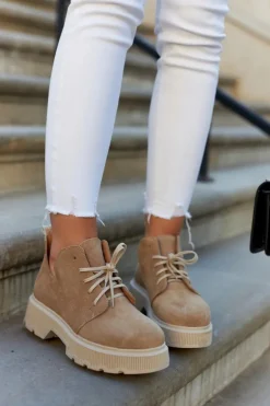 Półbuty Na Masywnej Podeszwie Nicole 2701/060 Beżowe