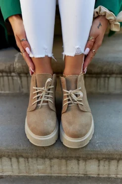 Półbuty Na Masywnej Podeszwie Nicole 2701/060 Beżowe