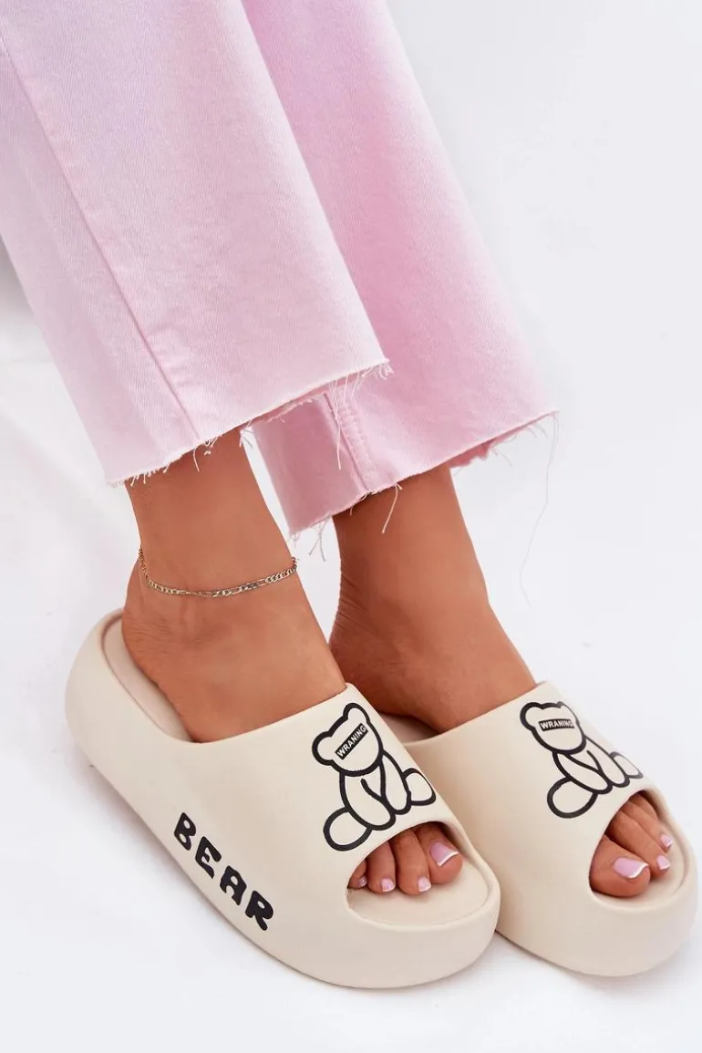 Piankowe Klapki Damskie Na Masywnej Podeszwie Z Misiem Jasnobeżowe Lamira