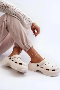 Piankowe Klapki Damskie Na Masywnej Podeszwie Białe Danollia