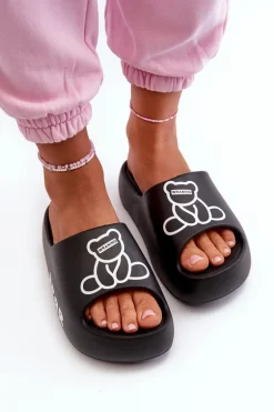 Piankowe Klapki Damskie Na Masywnej Podeszwie Z Misiem Czarne Lamira