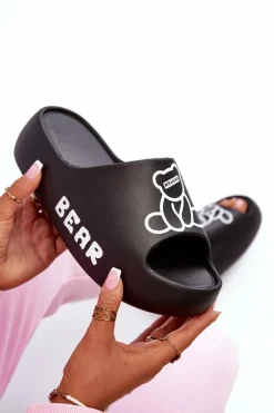 Piankowe Klapki Damskie Na Masywnej Podeszwie Z Misiem Czarne Lamira