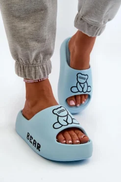Piankowe Klapki Damskie Na Masywnej Podeszwie Z Misiem Niebieskie Lamira