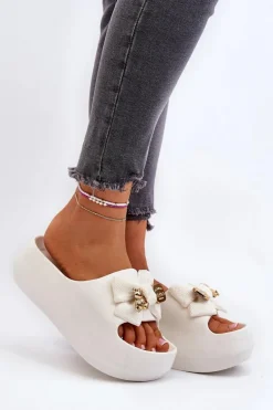 Piankowe Klapki Damskie Z Kokardą Białe Salessa