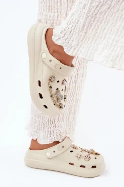 Piankowe Klapki Damskie Z Przypinkami Beżowe Linaviela