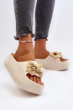 Piankowe Klapki Damskie Z Kokardą Beżowe Salessa