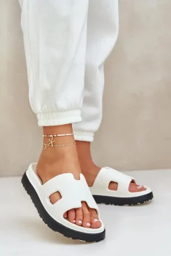 Piankowe Klapki Z Wycięciami Białe Neladith