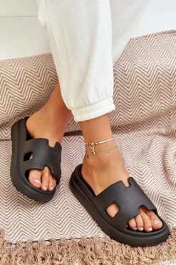 Piankowe Klapki Z Wycięciami Czarne Neladith