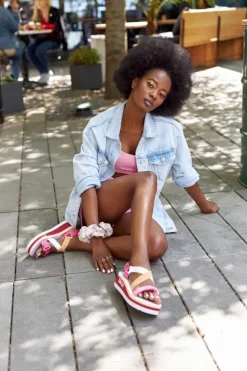 Piankowe Sandały Na Koturnie Big Star HH274A083 Różowe