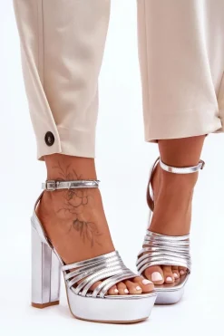 Sandałki Na Wysokim Słupku Srebrne Maya