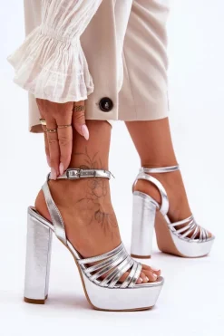 Sandałki Na Wysokim Słupku Srebrne Maya
