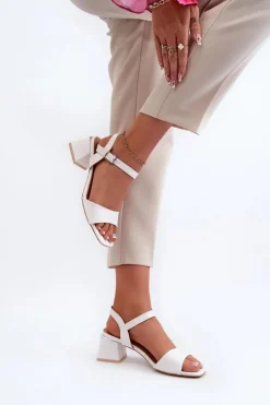 Sandały Damskie Na Klocku Z Eko Skóry Białe Leisha