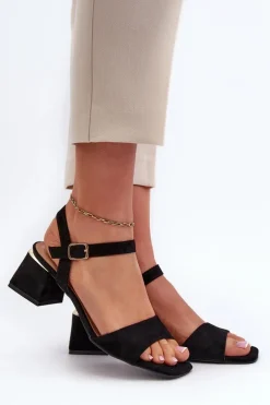 Sandały Damskie Na Klocku Z Eko Zamszu Czarne Leisha