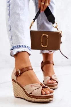 Sandały Damskie Na Koturnie Big Star JJ274939 Beżowe