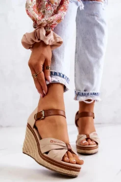 Sandały Damskie Na Koturnie Big Star JJ274939 Beżowe