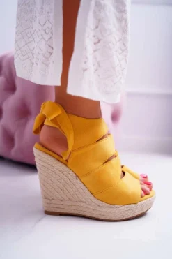 Sandały Damskie Na Koturnie Lniane Wiązane Żółte Cantare