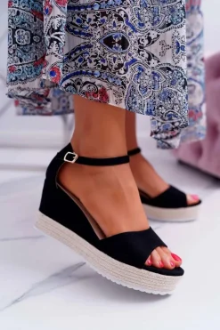 Sandały Damskie Na Koturnie Platformie Zamszowe Czarne Delima