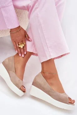 Sandały Damskie Na Koturnie Z Eko Zamszu Beżowe Velira