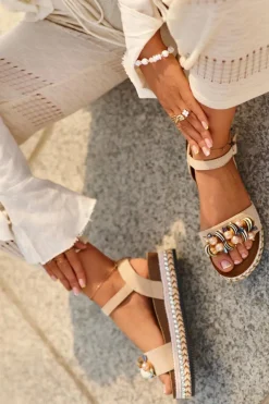 Sandały Damskie Na Koturnie I Platformie Z Ozdobami S.Barski HY056 Beżowe