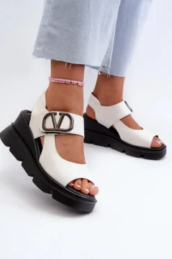 Sandały Damskie Na Koturnie I Platformie Z Eko Skóry Vinceza 58292 Białe