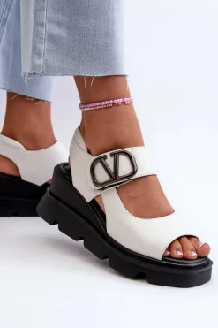 Sandały Damskie Na Koturnie I Platformie Z Eko Skóry Vinceza 58292 Białe