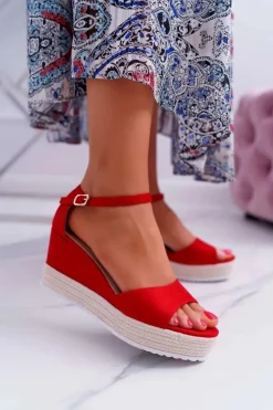 Sandały Damskie Na Koturnie Platformie Zamszowe Czerwone Delima