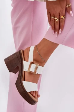 Sandały Damskie Na Masywnym Obcasie I Platformie Vinceza 17387 Białe