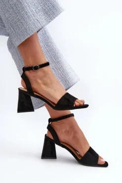 Sandały Damskie Na Obcasie Z Eko Zamszu Vinceza 17328 Czarne