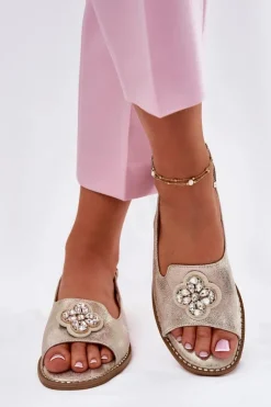 Sandały Damskie Na Płaskim Obcasie Z Ozdobnym Detalem S.Barski KV51-080 Złote