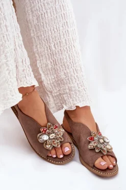 Sandały Damskie Na Płaskim Obcasie Z Ozdobą S.Barski KV27-001 Ciemnobeżowe