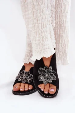 Sandały Damskie Na Płaskim Obcasie Z Ozdobą S.Barski KV27-001 Czarne