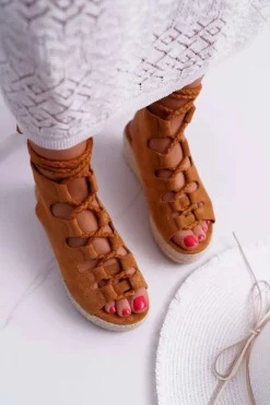 Sandały Damskie Na Platformie Z Espadrylem Sznurowane Camel Grand