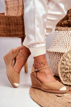 Sandały Damskie Na Plecionej Koturnie Big Star Jasnobrązowe DD274A169